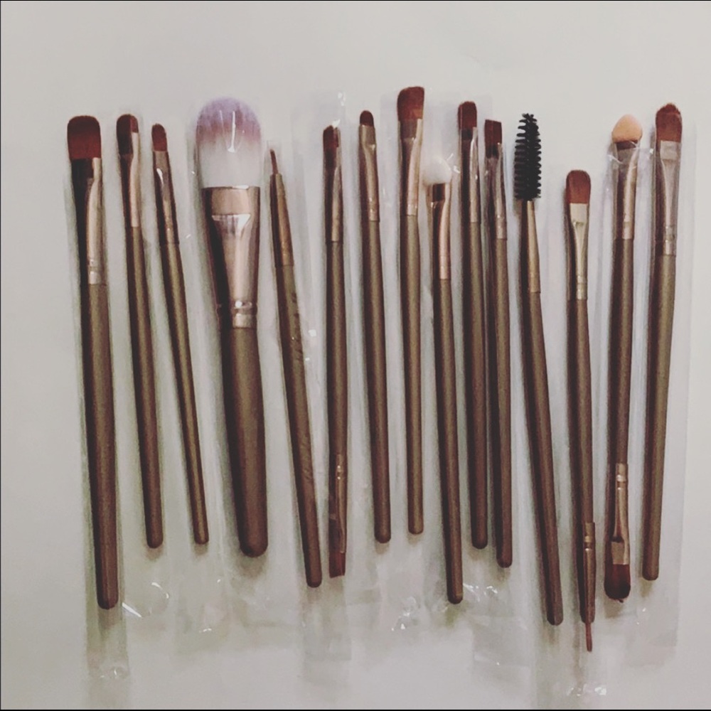 NEW 15pc makeup brush set